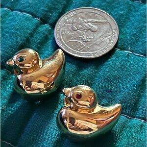 Ballou vintage Duck pins 2